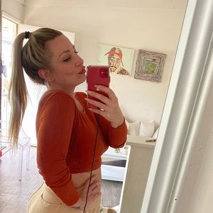 Meet your Posher, Nicole